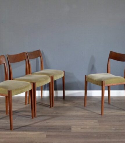 mid-century-swedish-teak-dining-chairs-by-nils-jonsson-for-troeds-1960s-set-of-4-1.jpg